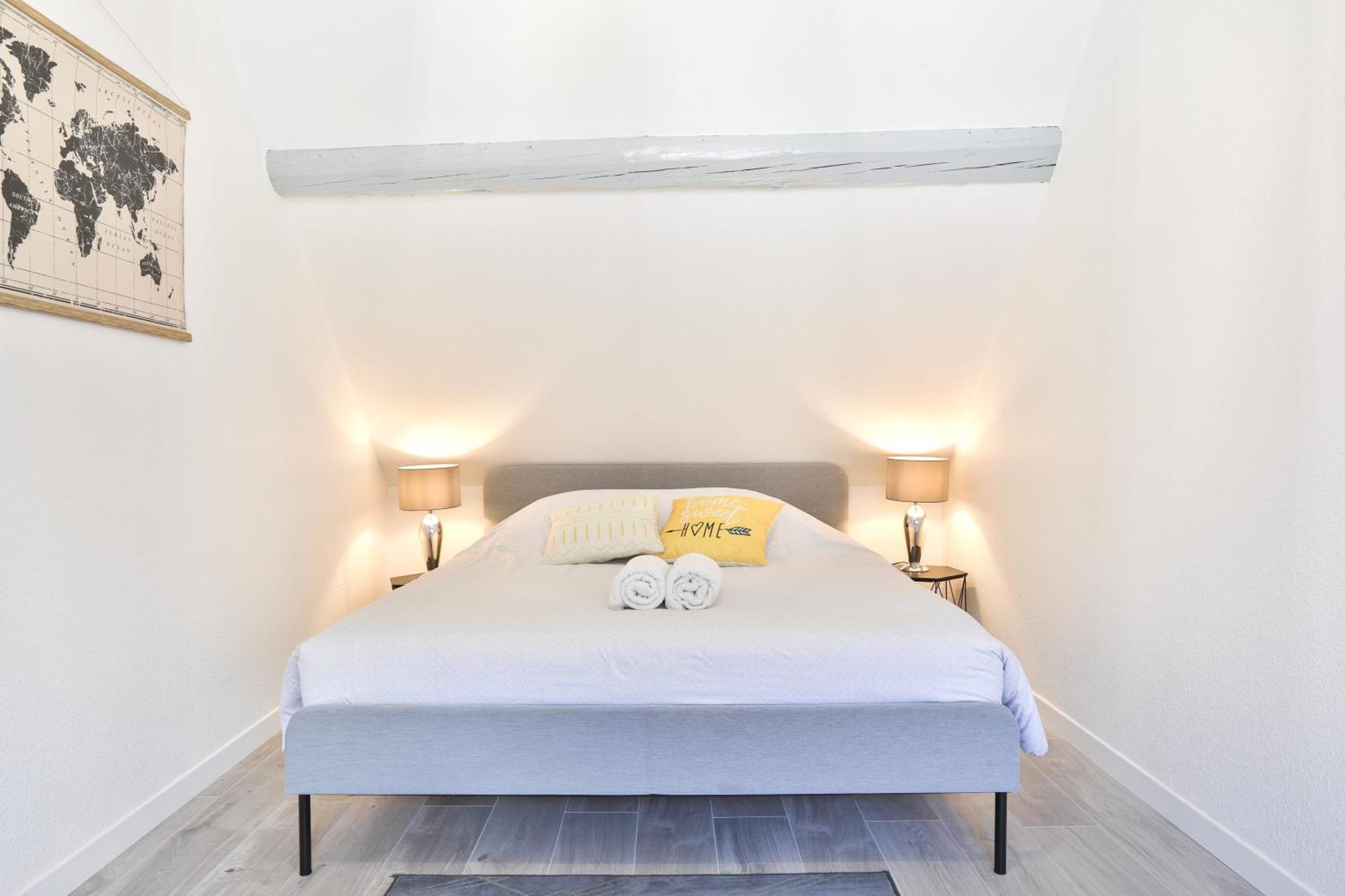 Appartements Duplex 3 Et 4 Personnes - Climatisation - Village Elu Parmi Les "Plus Beaux Villages De France" - Route Des Vins - Centre Alsace Bergheim Extérieur photo