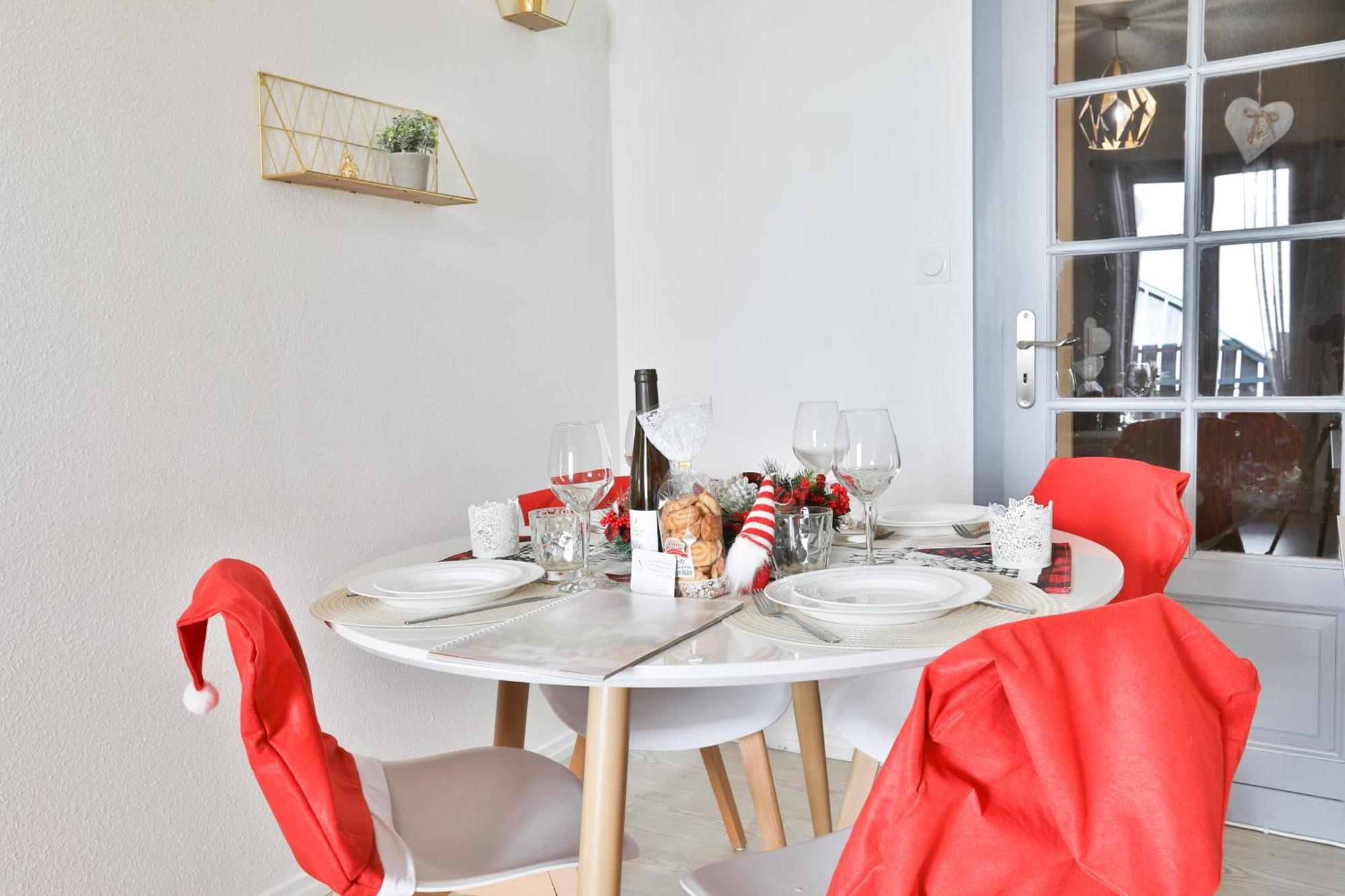 Appartements Duplex 3 Et 4 Personnes - Climatisation - Village Elu Parmi Les "Plus Beaux Villages De France" - Route Des Vins - Centre Alsace Bergheim Extérieur photo